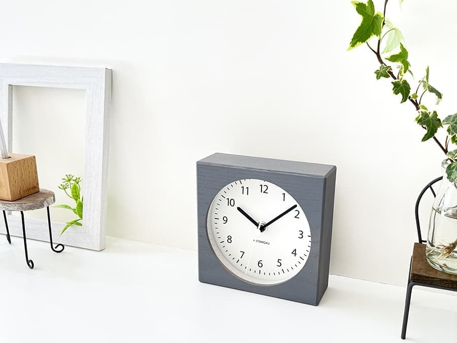 km-134_dual_use_clock_8