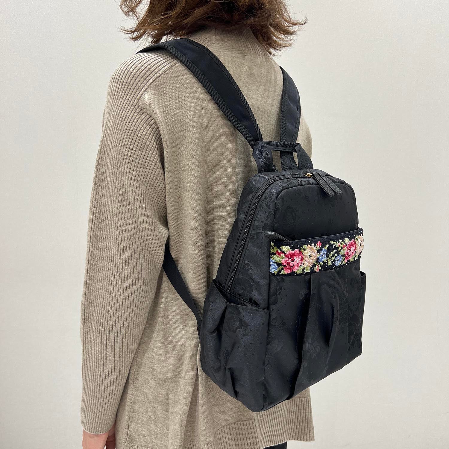 ローズジャカード撥水リュック – シェニール織のカワサキ公式通販
