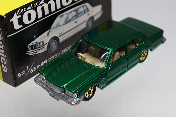 ミニカーショップ ケンボックス トミカ 黒箱☆55☆トヨタクラウン2800