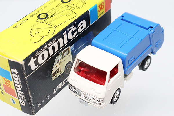 ミニカーショップ ケンボックス トミカ 黒箱☆36☆いすゞエルフ 清掃車