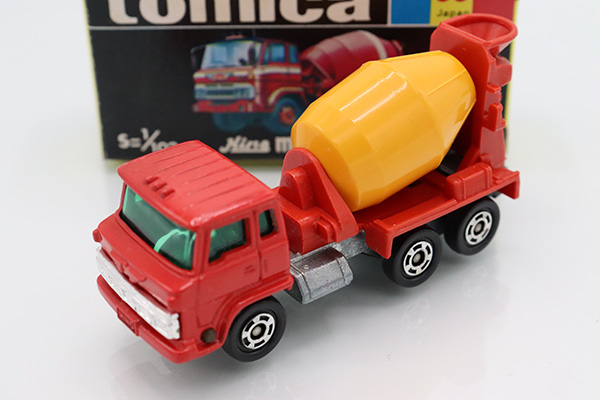 ミニカーショップ ケンボックス トミカ 黒箱☆53-1-15☆日野ミキサー