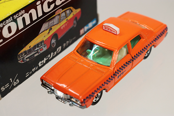 ミニカーショップ ケンボックス トミカ 黒箱☆47-3-3☆日産セドリック