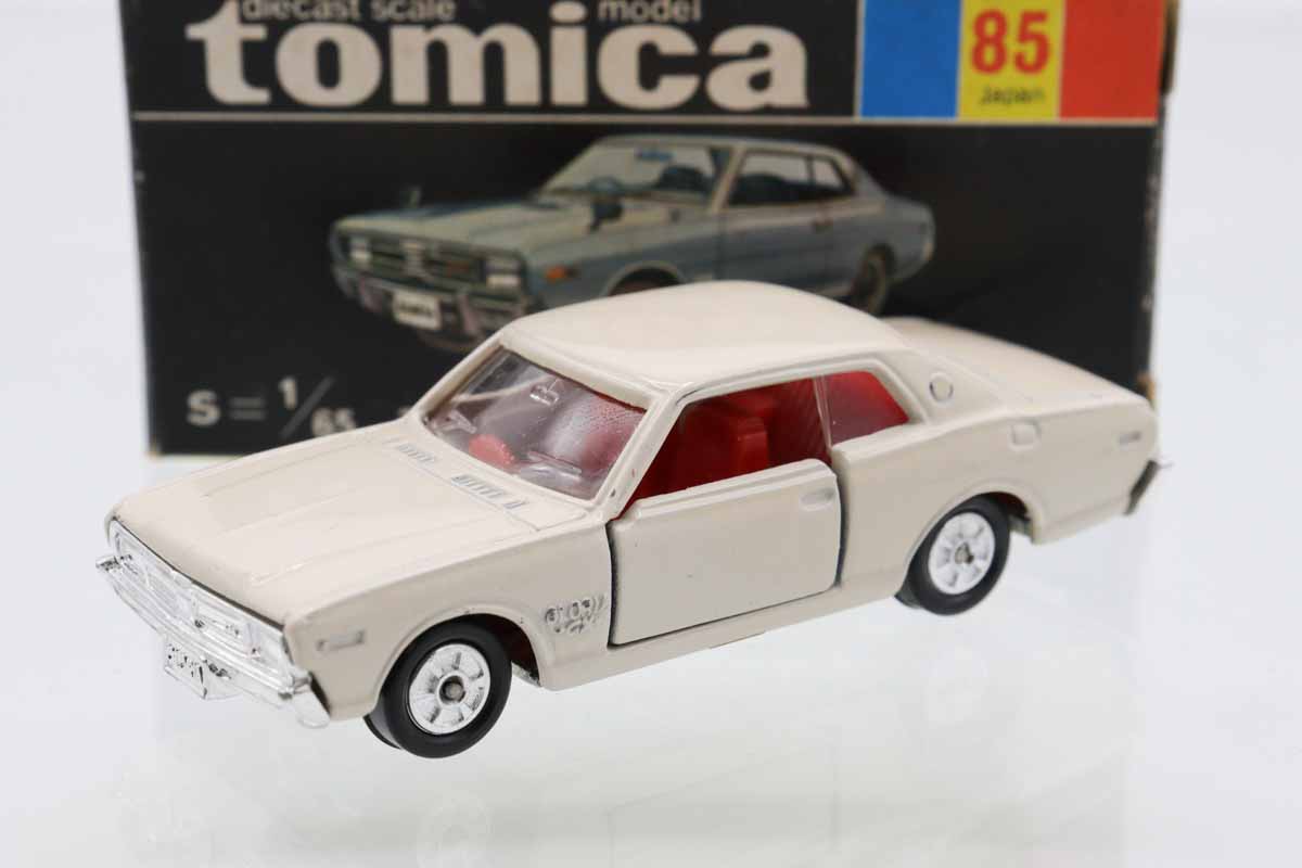 ミニカーショップ ケンボックス トミカ 黒箱☆85-1-1☆日産グロリア