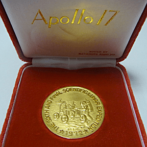 K24 アポロ17号記念メダルの買取実績【金・貴金属の買取本舗七福神】