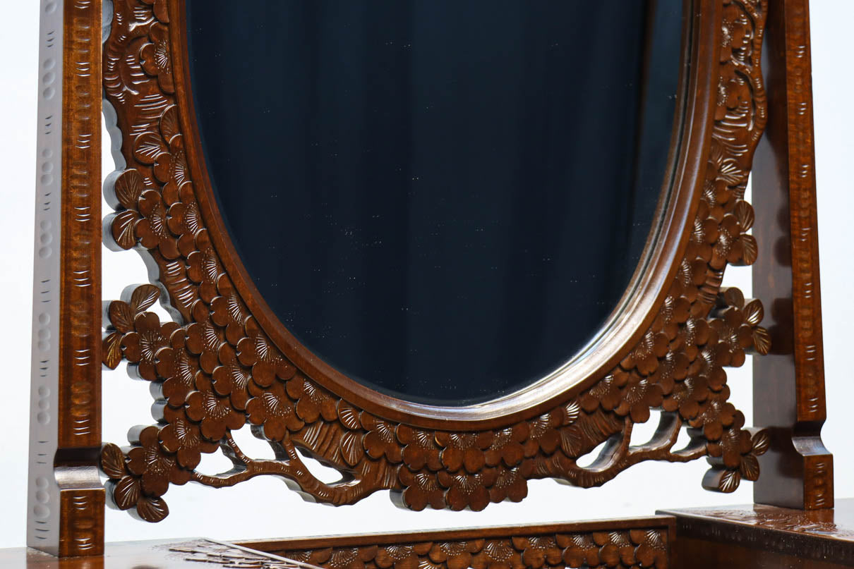 桜の彫刻模様で華やかな軽井沢彫鏡台 BB3145 – 古福庵 [ KOFUKUAN