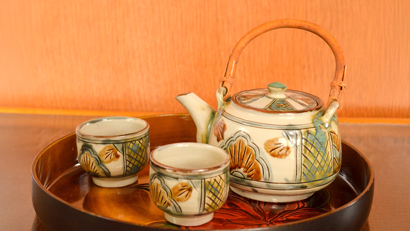 壺屋焼（つぼややき）とは？産地のルーツから制作技法、選び方・手入れ