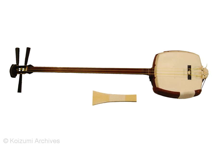 三味線（義太夫節）の大きい写真 | アジアの楽器図鑑