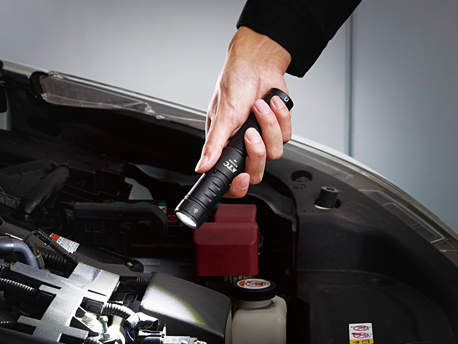 充電式LEDフレキシブルライト(ハンドライトタイプ) | KTCツール