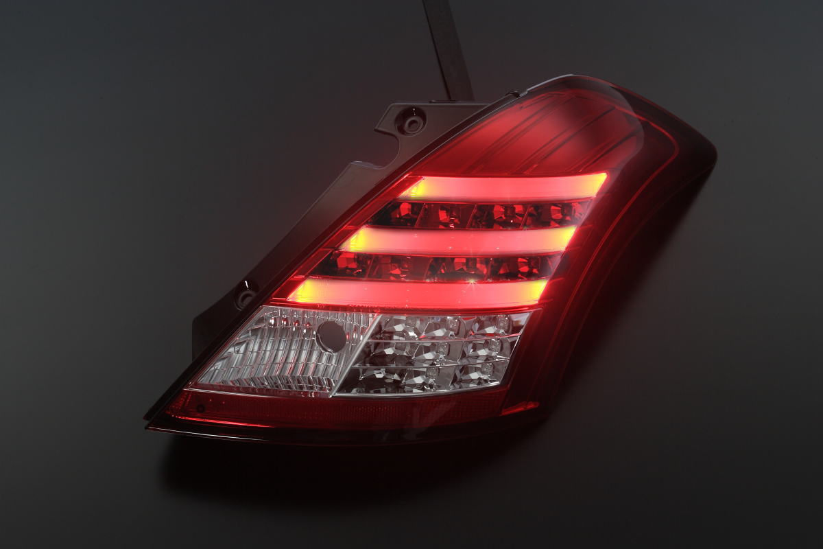 ZC32S スイフトスポーツ ファイバーLEDテールランプ 2012年11月の一部
