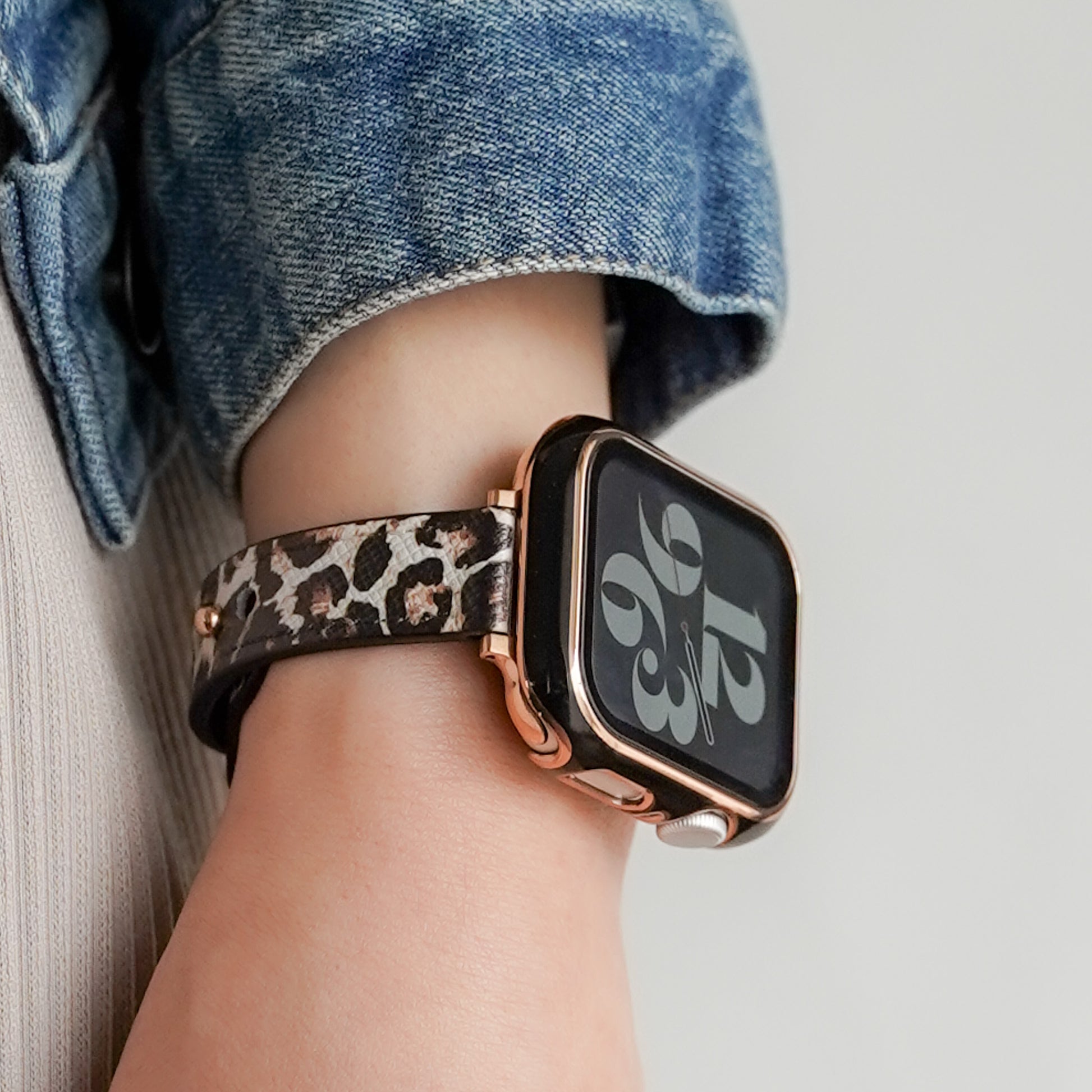 レオパード スリムレザー アップルウォッチバンド ヒョウ柄 Apple