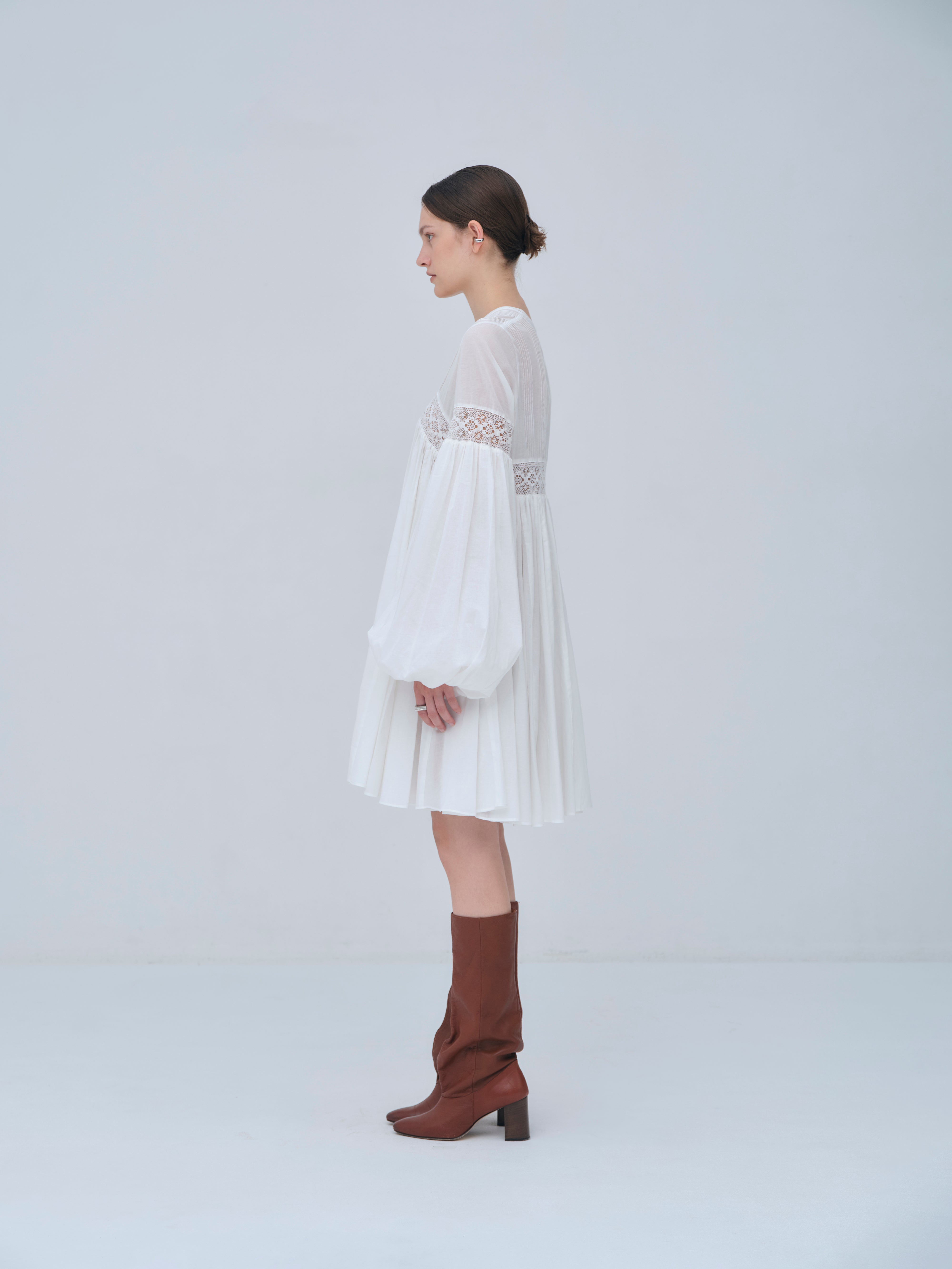 再入荷】Yoke Lace Volume Dress – L'AUBE BLANC