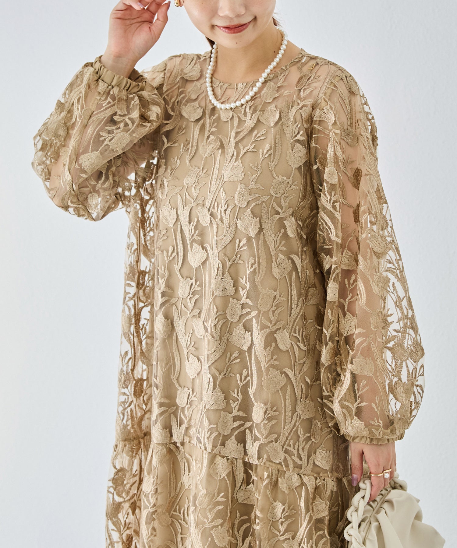 フラワー刺繍ワンピース(インナーキャミ付き) | ラビアンジェ-⼤きい