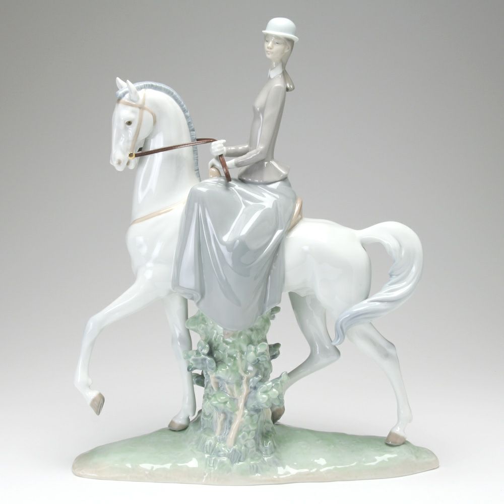 リヤドロ 白い馬の少女 04516 | ブランド洋食器専門店ル・ノーブル