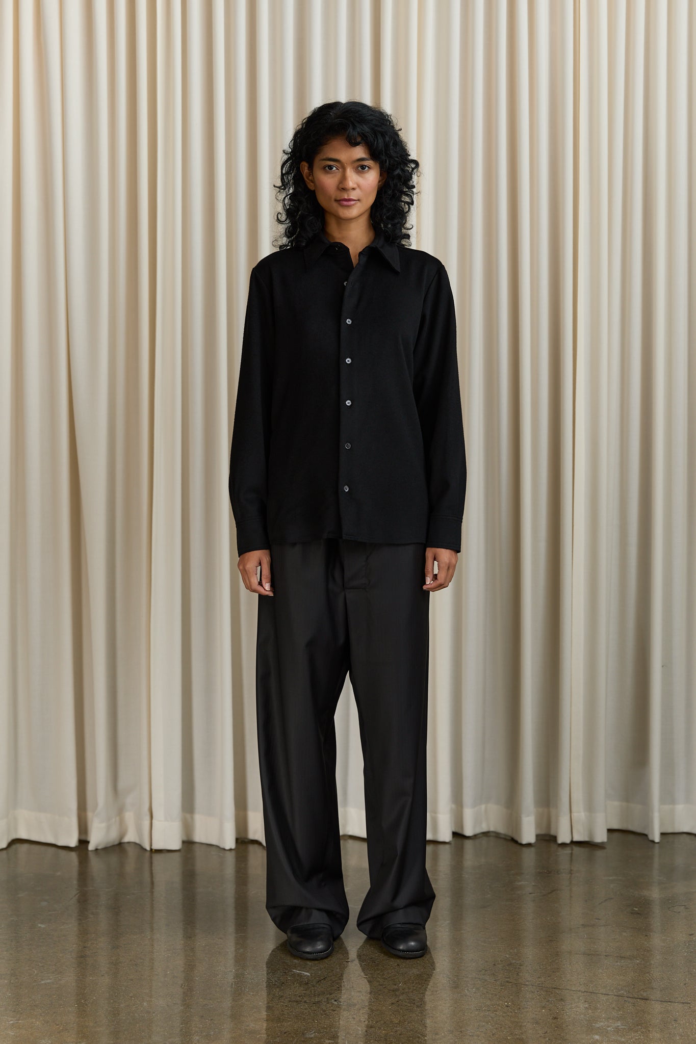 No. 197 Heavy Wool Shirt in Black – L'ENSEMBLE