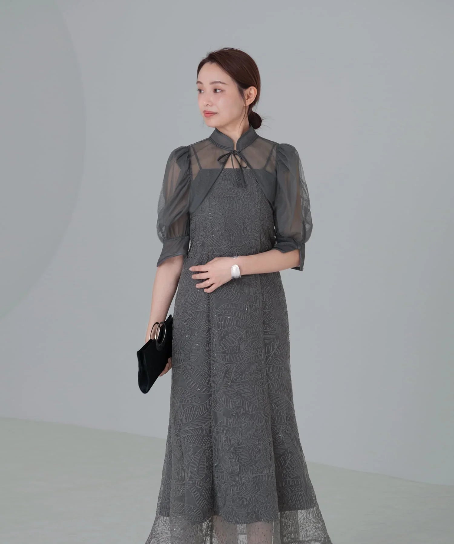 BCBGMaxAzriaチャコール スパンコール オーバーレイ パーティードレス