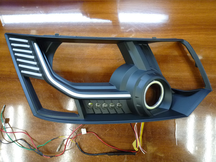 デリカD:5の極光工房・デリカD:5・S.F.T_CUSTOM.LED.PROCESS_・ヘッド