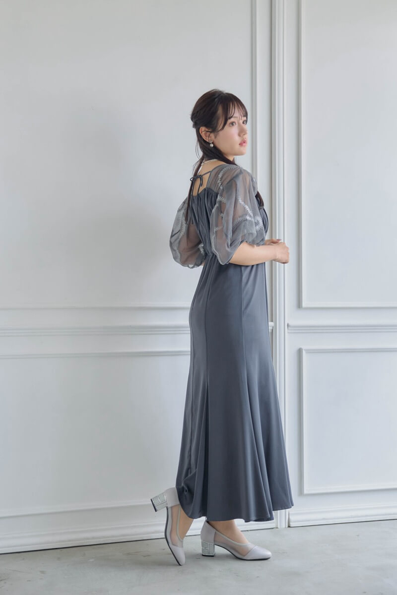 グレーのグラフィティスリーブドレス | LE' RURE | M | 結婚式
