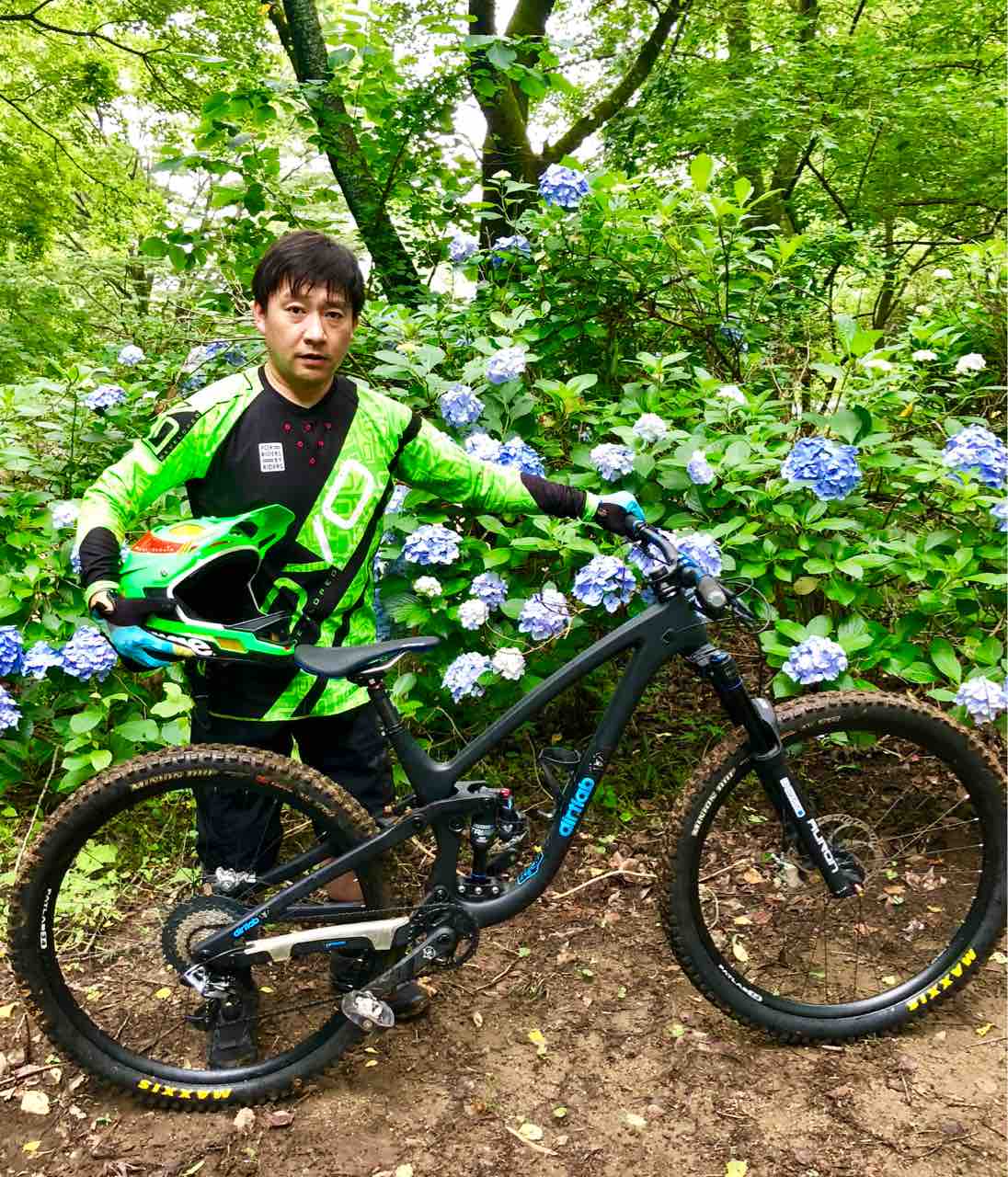 新型 SQUISH : MTB RALLY TEAM CHIYRACING