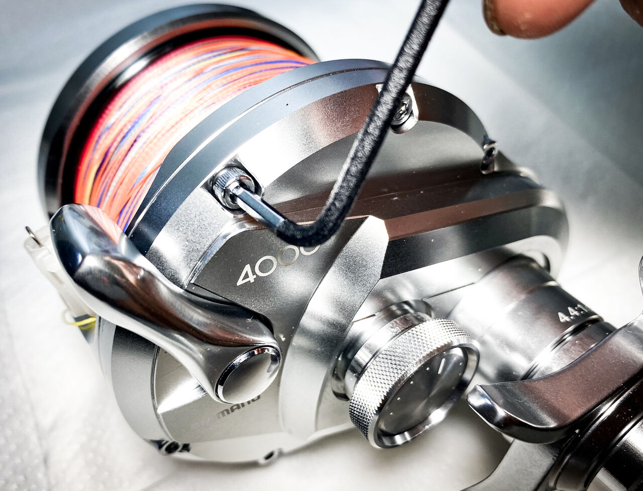 シマノ オシアジガー4000HG 純正スプール付き ライン付き 新品