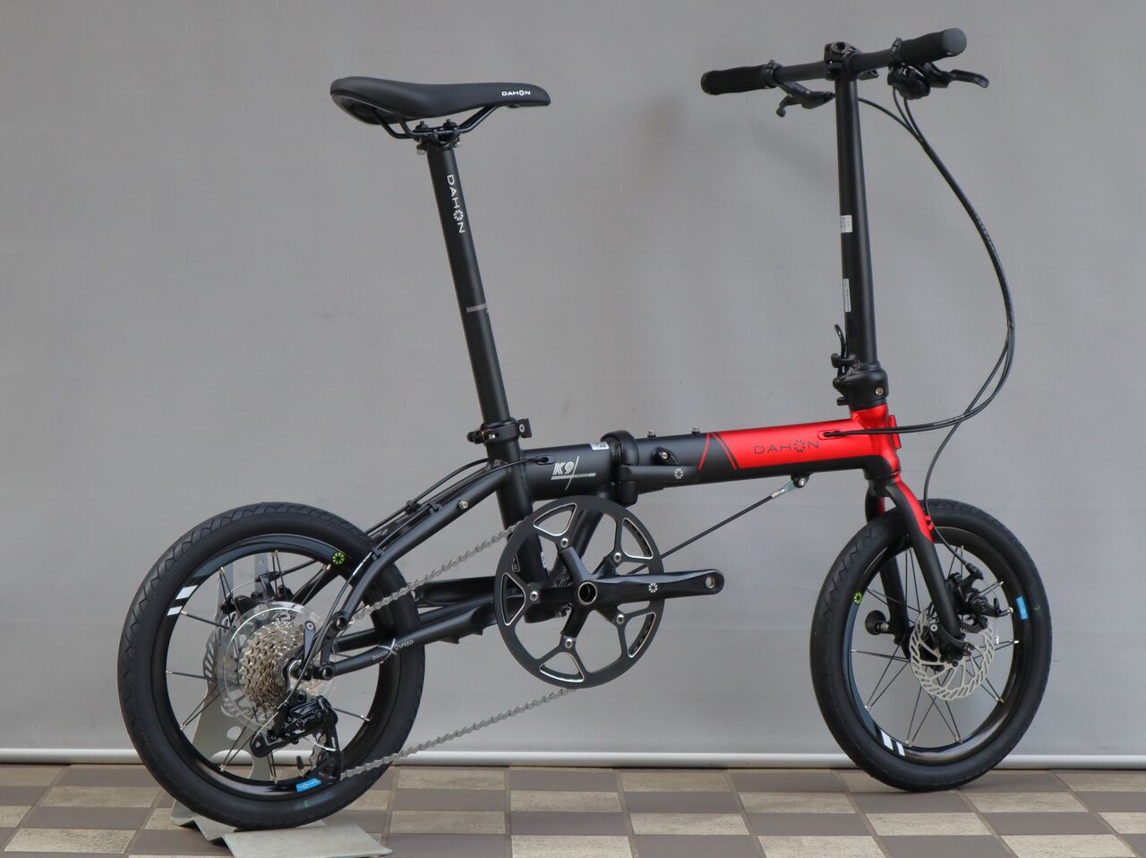 DAHON K9X 新色 RED / BLACK 入荷！【橋輪Blog】 : 橋輪