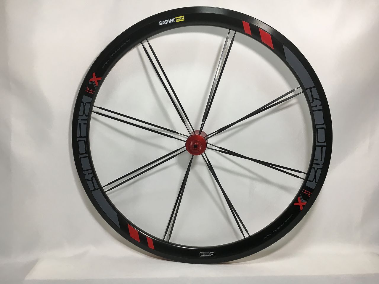 kinetix pro x20インチ406ホイール前輪