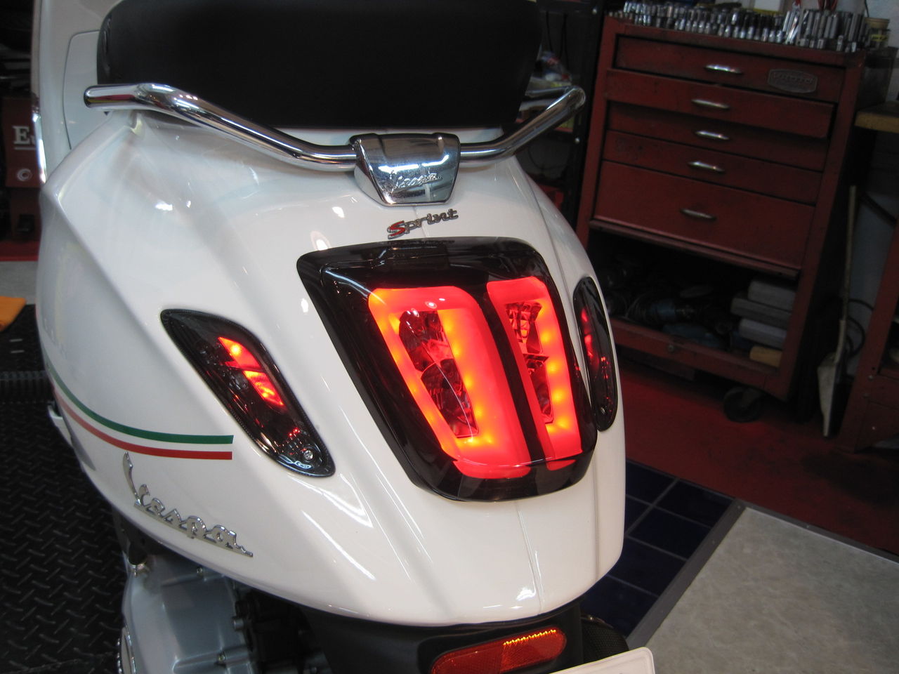 SPRINT&PRIMAVERAのLEDウィンカー＆テールカスタム！ : sogno vespa club