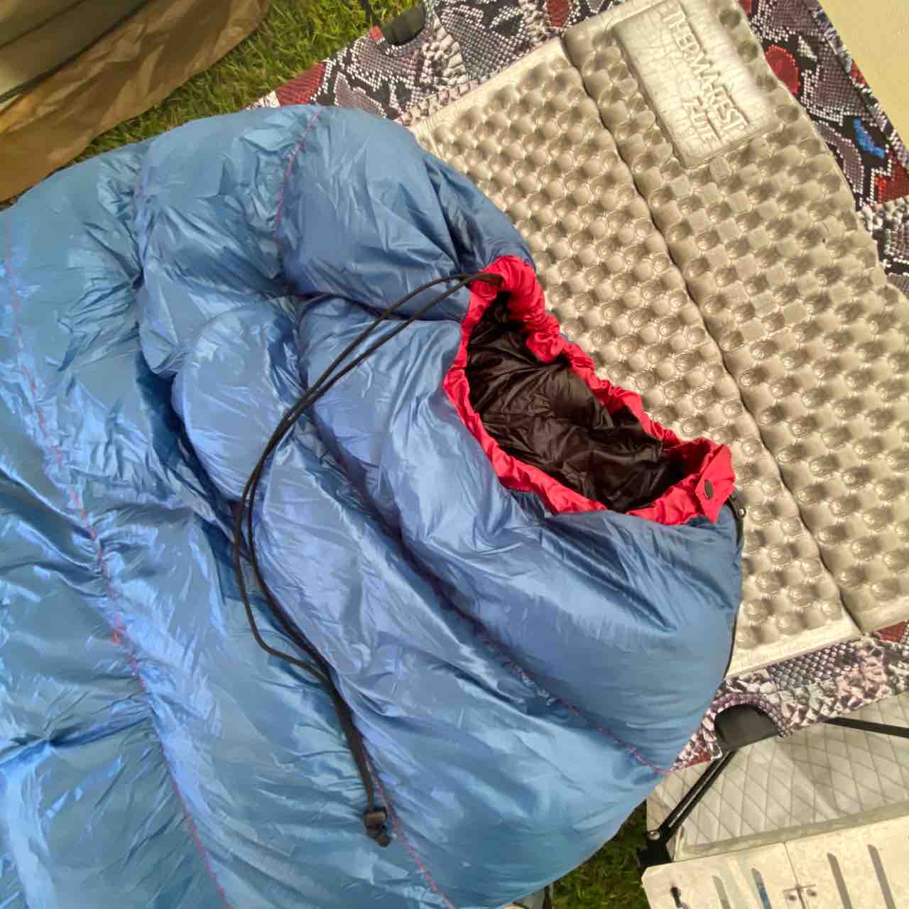 登山テン泊もキャンプもやるなら。ハイカーズデポの3シーズン対応寝袋