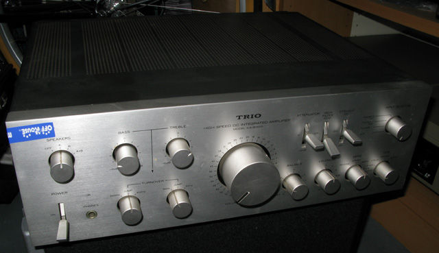 TRIO KA-8300 （プリメインアンプ）その① : フラットバーロードで行こう！