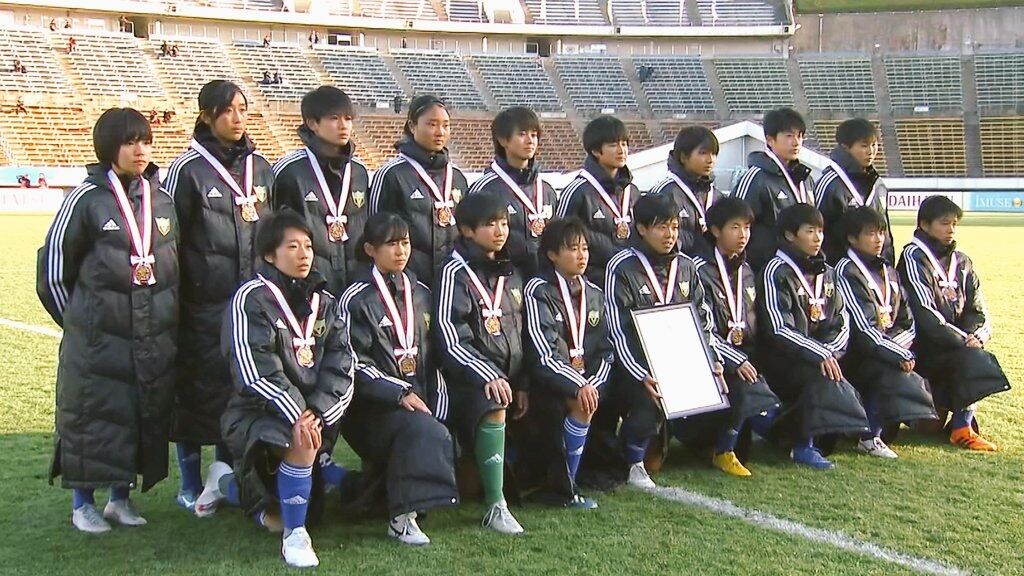 adidasベンチコート(東海大福岡採用モデル) : ジャージ＆ユニフォーム女子