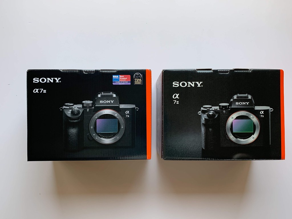 α7III と α7II の付属品・同梱品の違いを比較！SONY ミラーレス一眼
