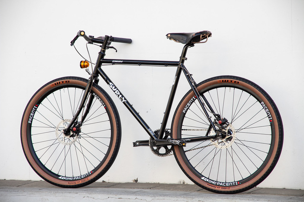 SURLY* straggler / BUILT BY BLUE LUG - CUSTOMER'S BIKE CATALOG