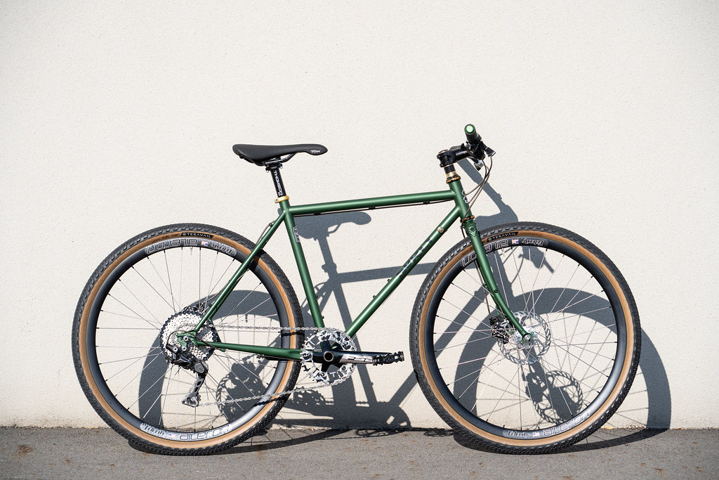 SURLY* straggler / BUILT BY BLUE LUG - CUSTOMER'S BIKE CATALOG