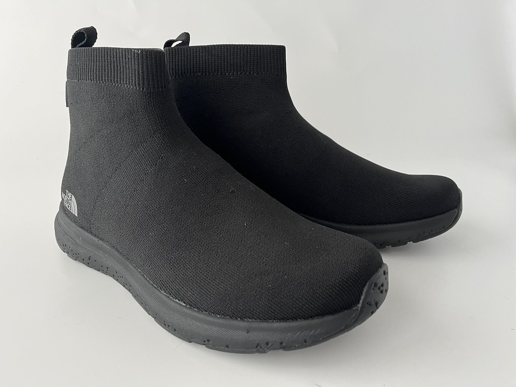ミニマリストにおすすめの靴 THE NORTH FACE ベロシティニットの