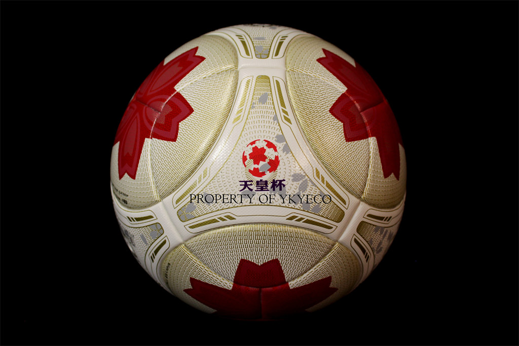 JAPAN EMPEROR'S CUP 2013 - 2014 ADIDAS MATCH BALL 01 | Flickr