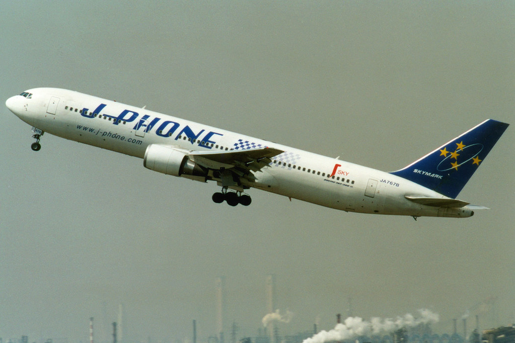 Skymark Airlines | Boeing 767-300ER | JA767B | J-Phone liv… | Flickr