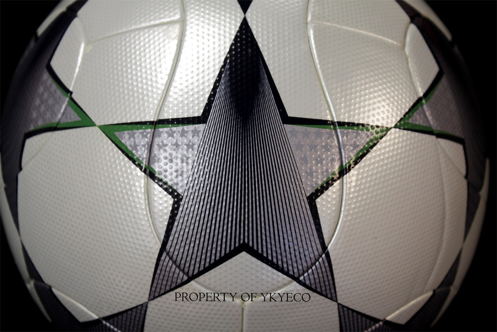 UEFA CHAMPIONS LEAGUE FINALE 8 2008 - 2009 ADIDAS MATCH BA… | Flickr