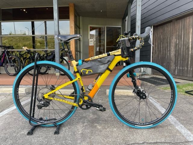 派手好きは必見！！panaracer GRAVEL KING 限定カラー！！ | livefree