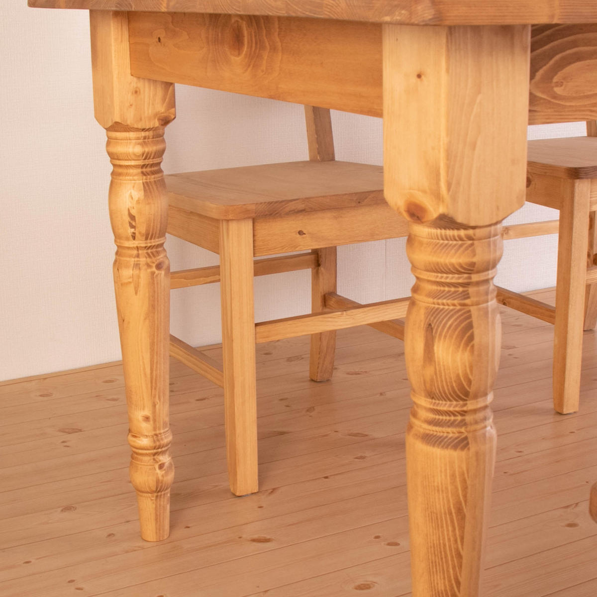 ダイニングテーブル 幅150cm 4人掛け 天然木 カントリー調 （ 木製