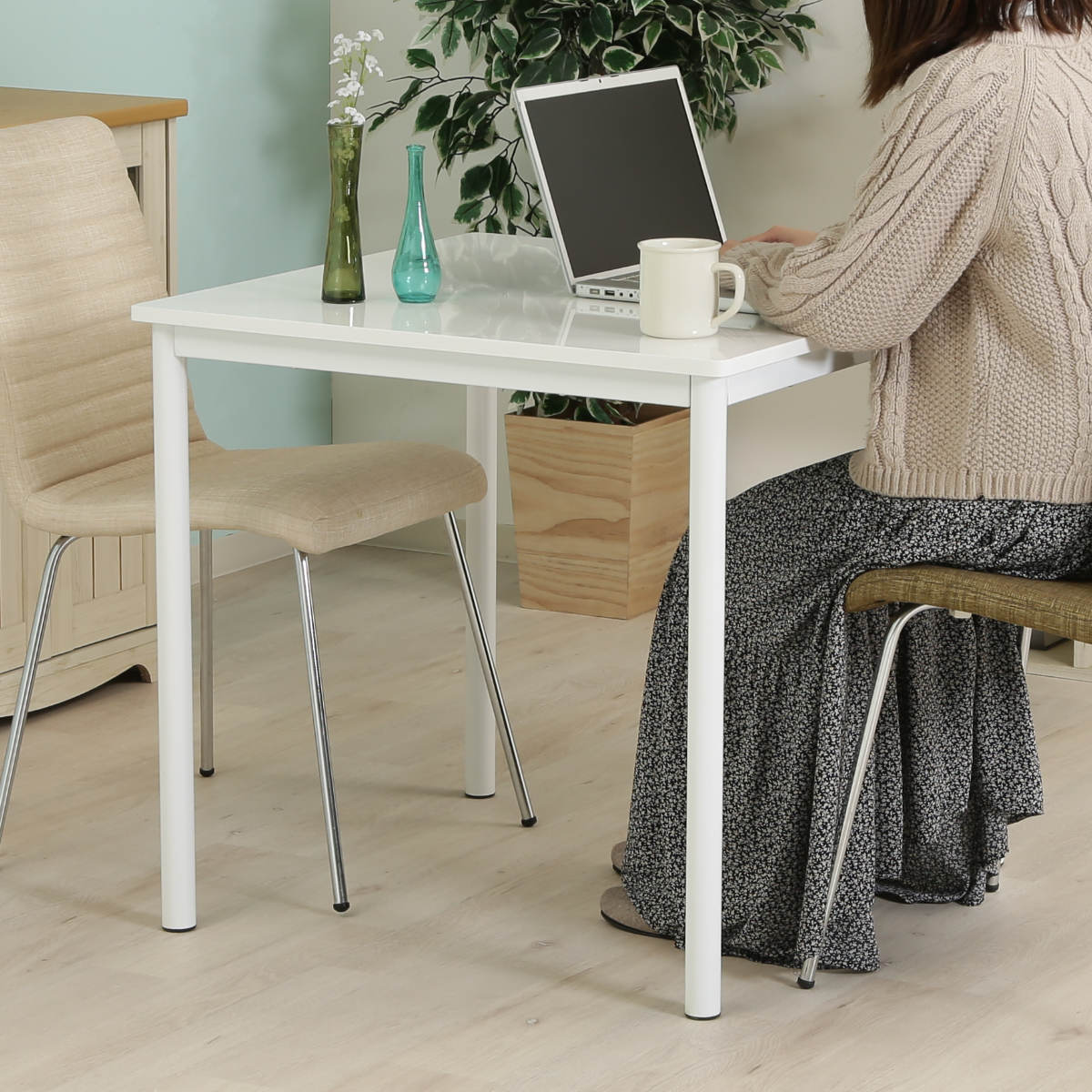 ダイニングテーブル 幅75cm 正方形 コンパクト 2人用 テーブル 机 鏡面