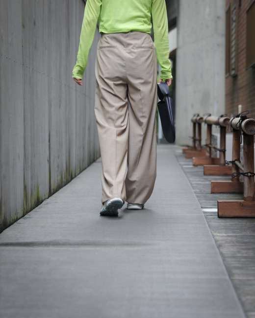 AURALEE Super Fine Tropical Wool Slacks [Top Beige]