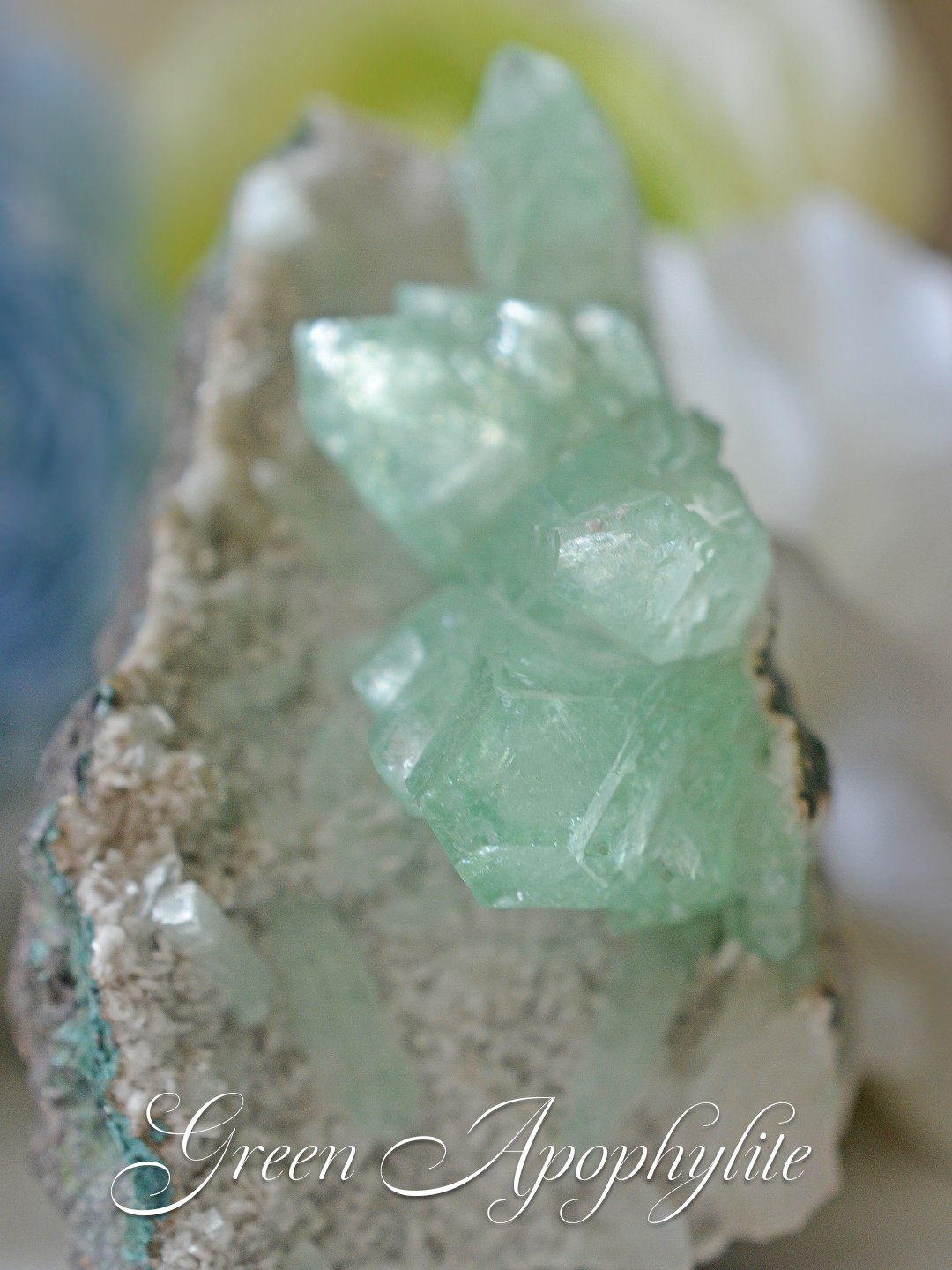 グリーンアポフィライト原石| LOTUS for BrIGHT ジュエリーと天然石