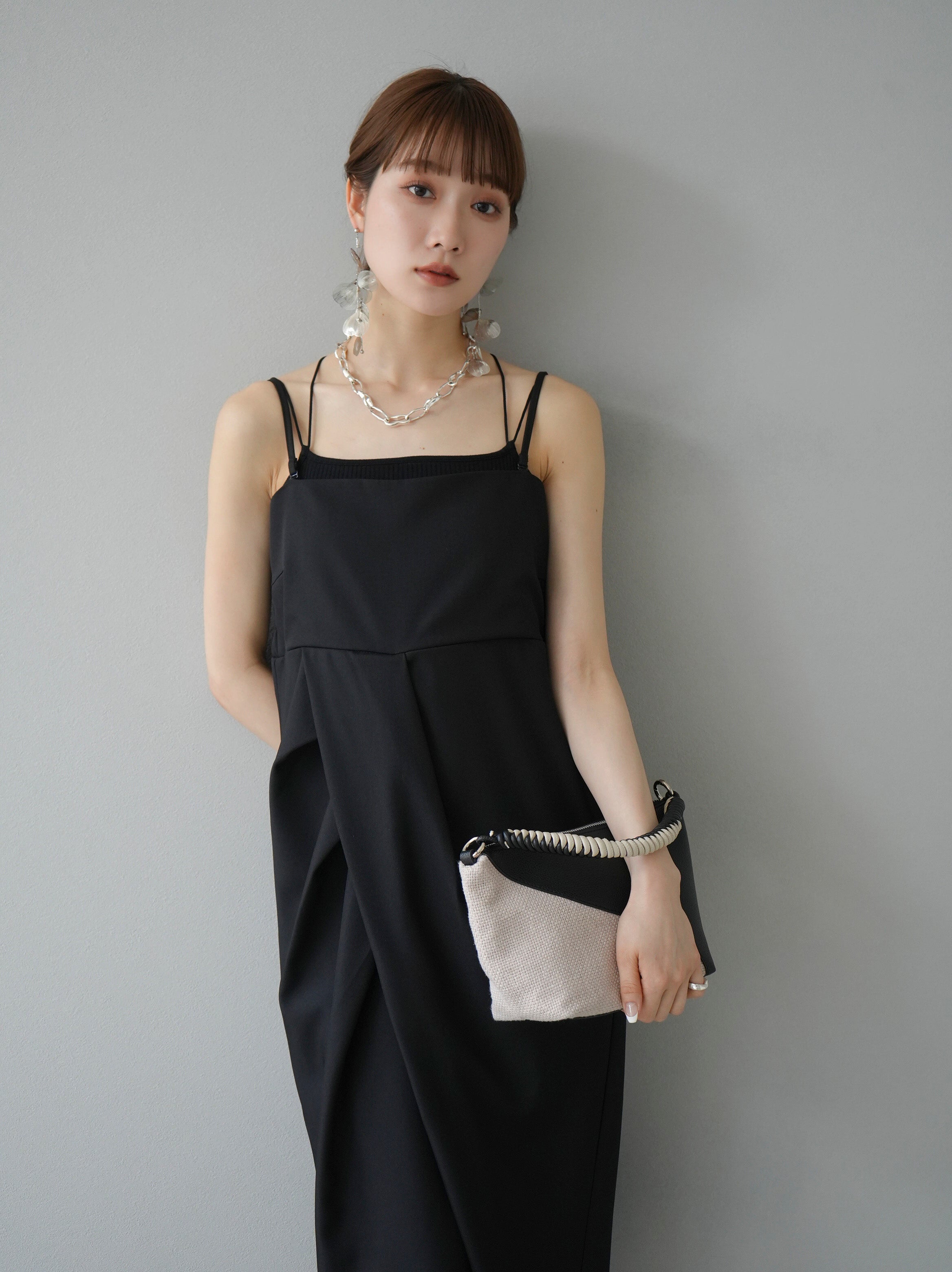 予約]2WAYドレープキャミワンピース/ブラック – Lumier