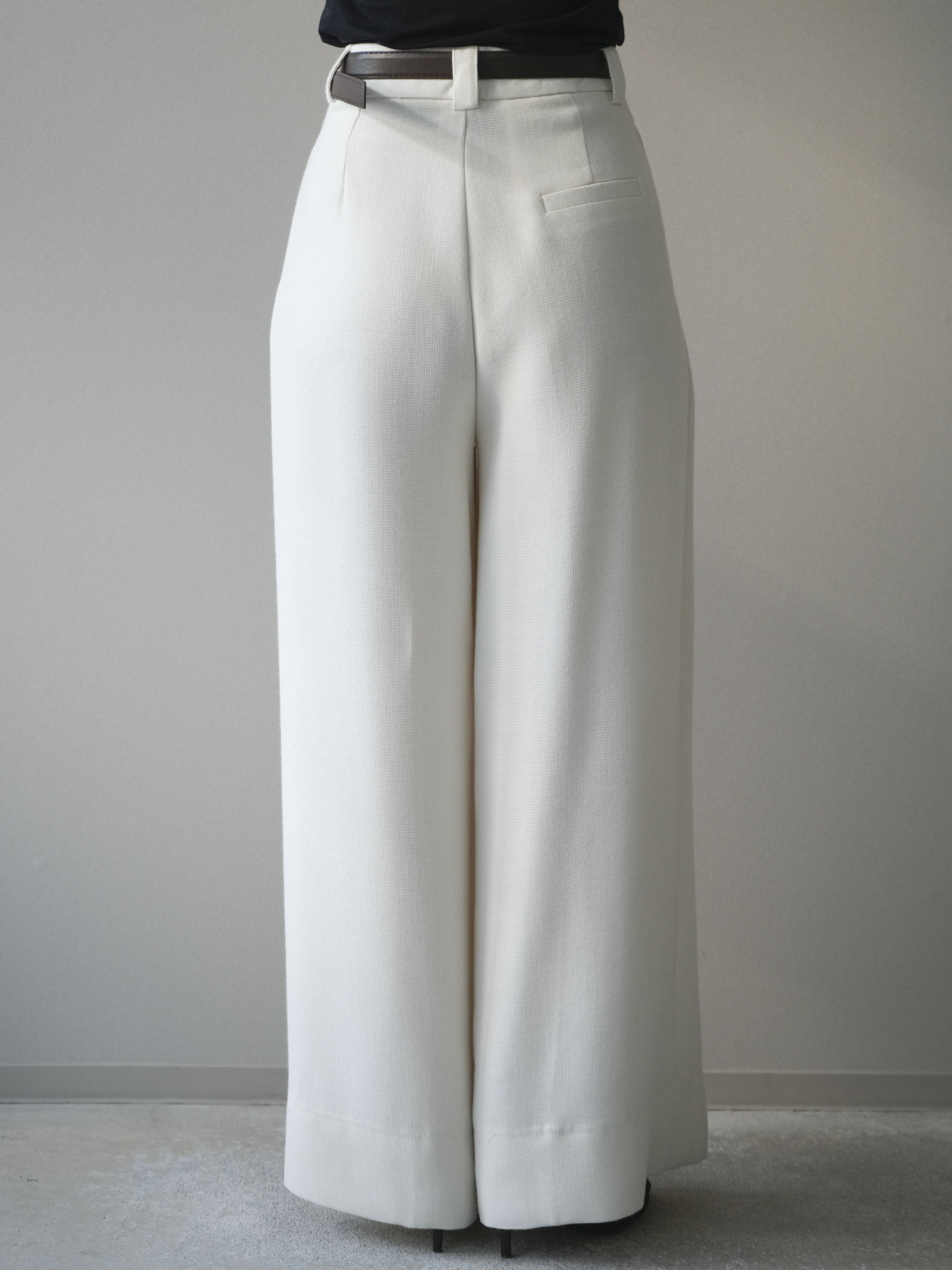 予約]ウールタッチベルト付ワイドパンツ/offwhite – Lumier