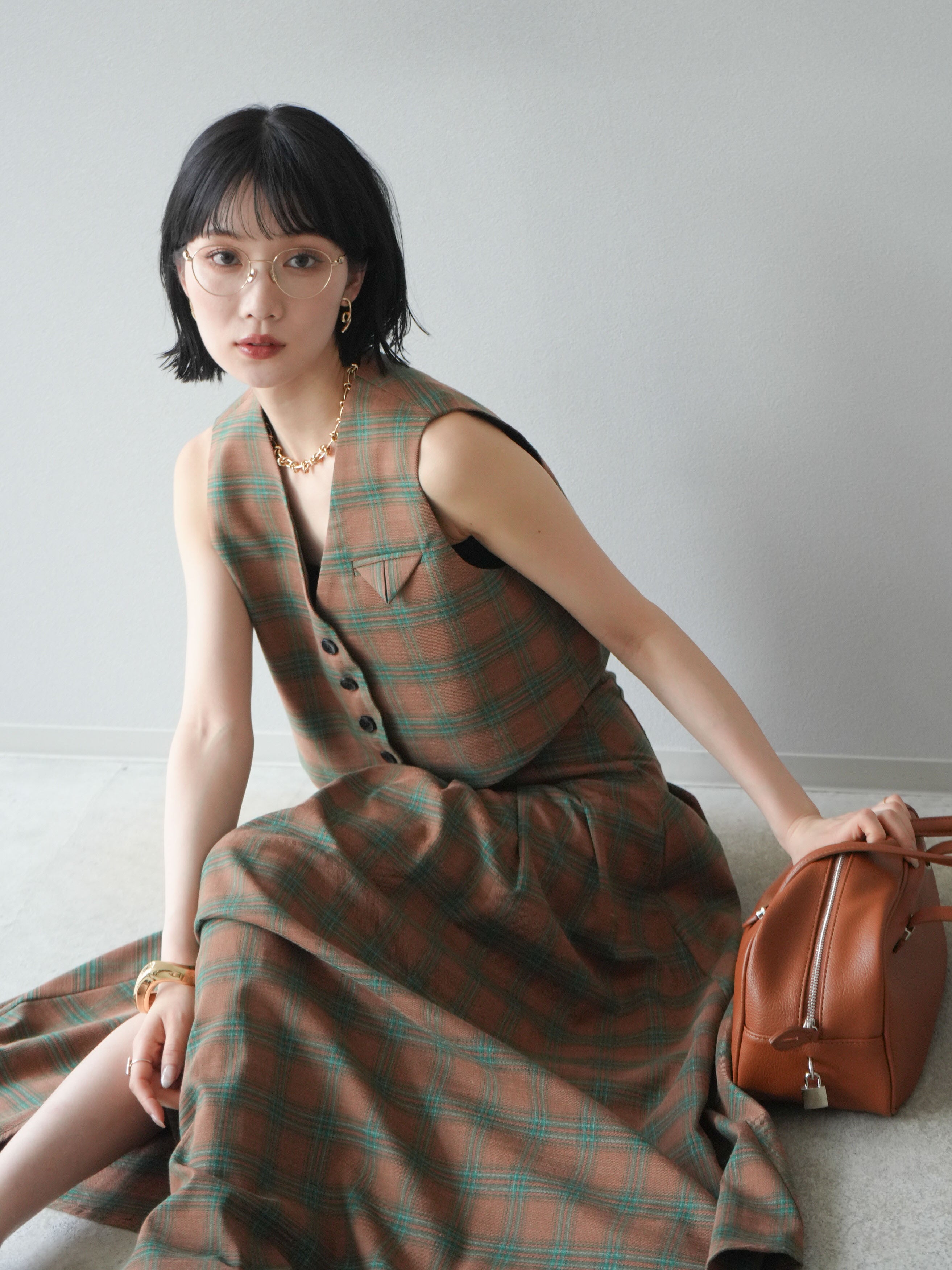 SET]チェック柄ベスト＆フロントスリットタックスカートSET UP(2set