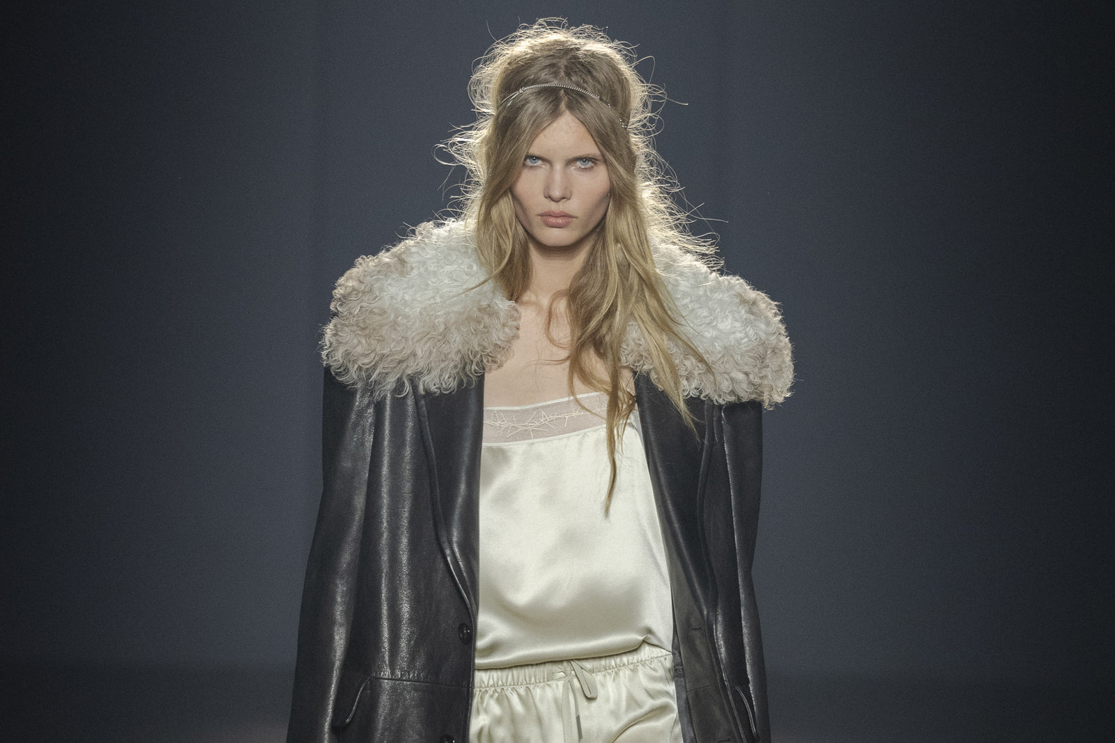 ANN DEMEULEMEESTER AW24 – Lucentement