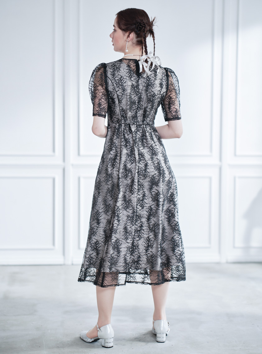 スパンコール入りリーフ柄刺繍レースワンピース｜結婚式パーティの