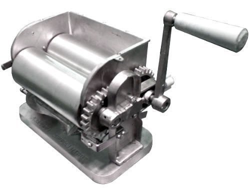 Amazon.com: Manual Corn Tortilla Maker by Monarca: Home & Kitchen