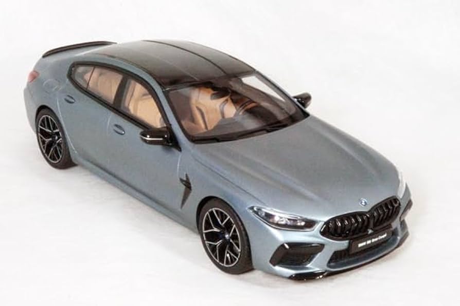 Amazon | GTスピリット 1/18 BMW M8 グランクーペ グレーシルバー 完成