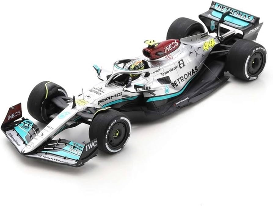 Amazon | ☆ スパーク 1/18 メルセデス AMG ペトロナス F1 W13 E