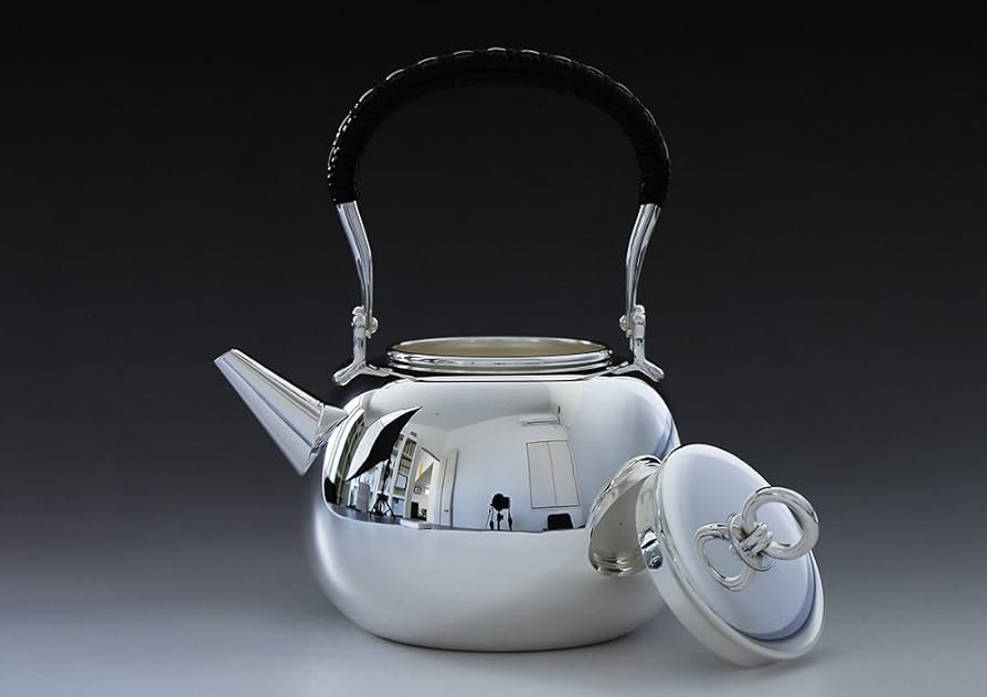 Amazon｜日本製 銀川堂 純銀・湯沸し 鉄砲口 800cc 無地/銀瓶 茶器